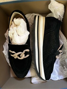 Softwaves Cassie Platform Slip-On Loafers with Cream Chain Accent